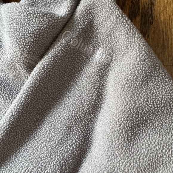 Columbia Grey Half Zip - Picture 6 of 6